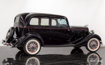 Ford-Model-40-1934-Sedan-10