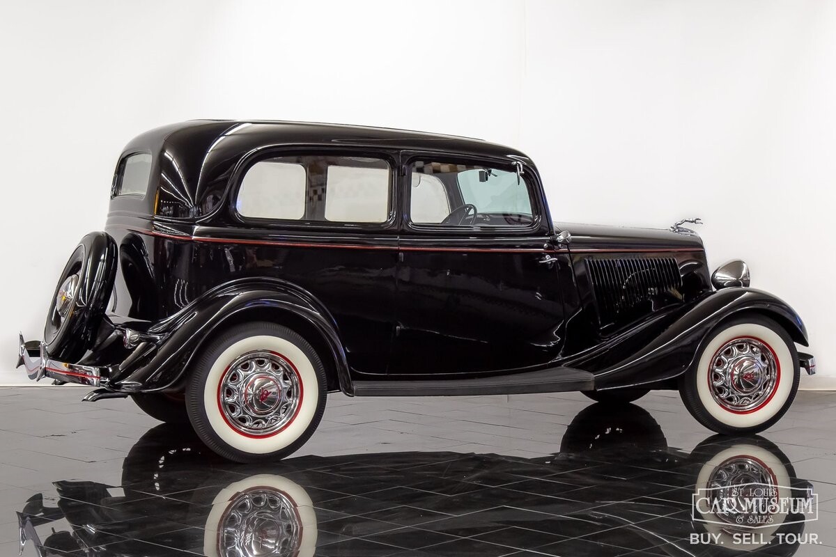 Ford-Model-40-1934-Sedan-10
