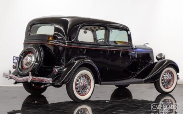 Ford-Model-40-1934-Sedan-11