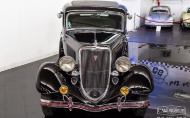 Ford-Model-40-1934-Sedan-35