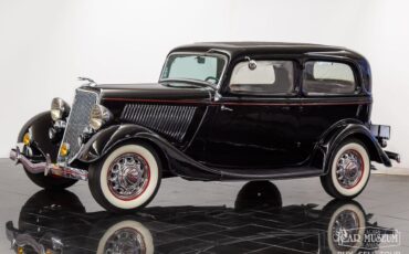 Ford-Model-40-1934-Sedan