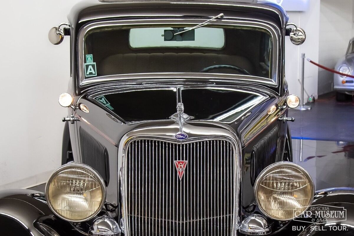 Ford-Model-40-1934-Sedan-38