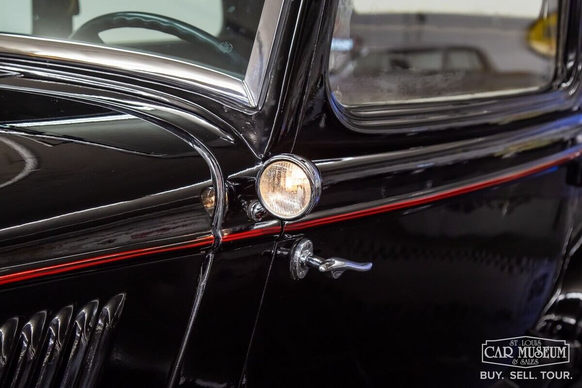 Ford-Model-40-1934-Sedan-39