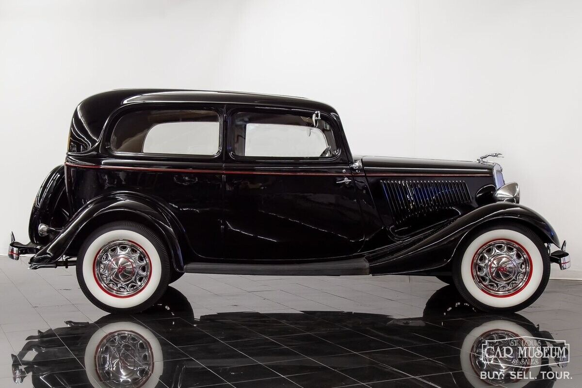 Ford-Model-40-1934-Sedan-9