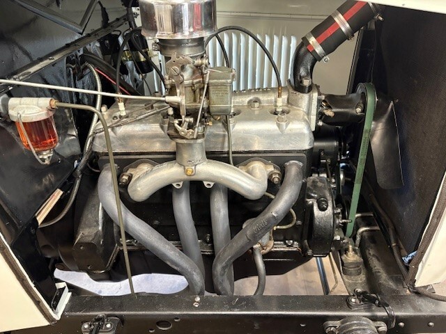 Ford-Model-A-1928-Convertible-16