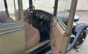 Ford-Model-A-1928-Coupe-12