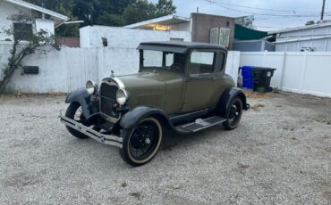 Ford-Model-A-1928-Coupe