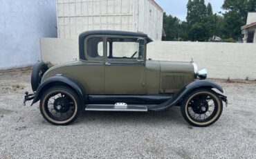 Ford-Model-A-1928-Coupe-5
