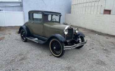Ford-Model-A-1928-Coupe-6