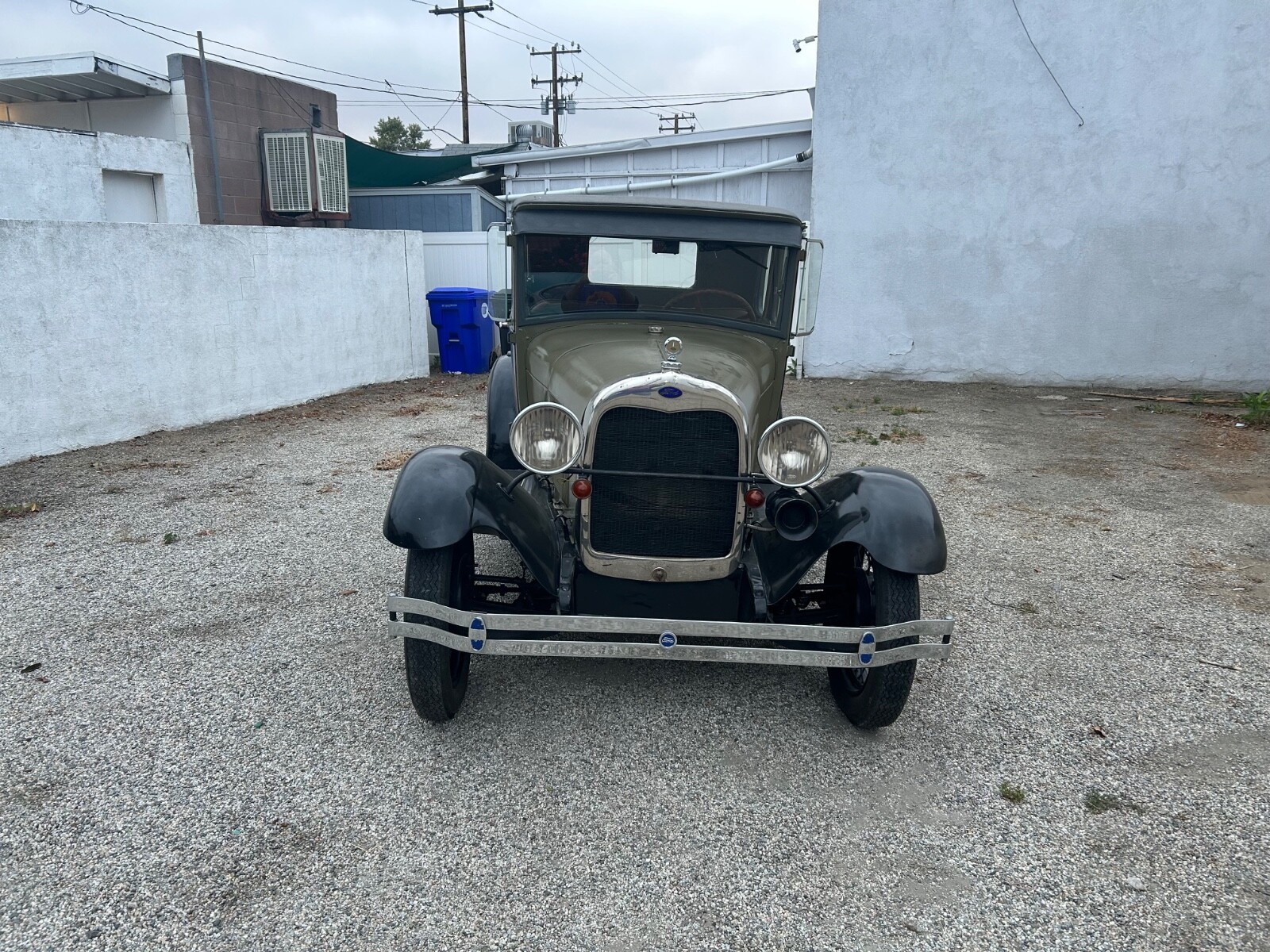 Ford-Model-A-1928-Coupe-7