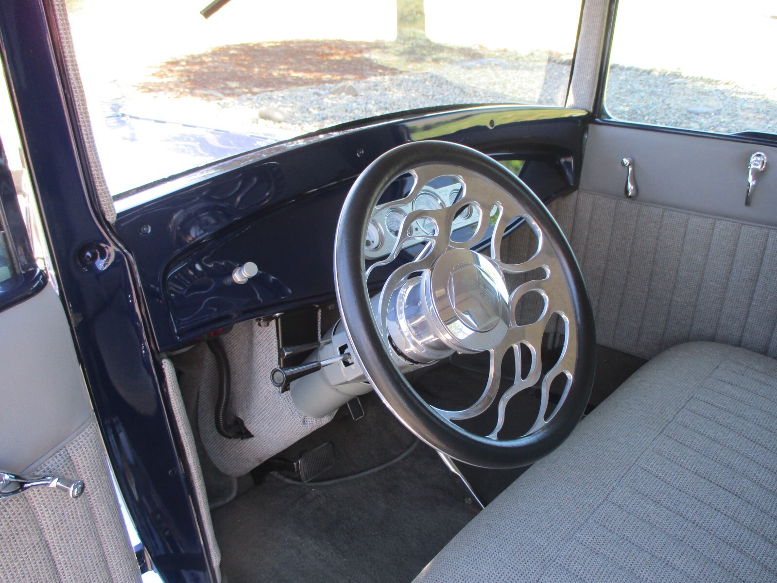 Ford-Model-A-1929-Colsed-cab-pickup-10