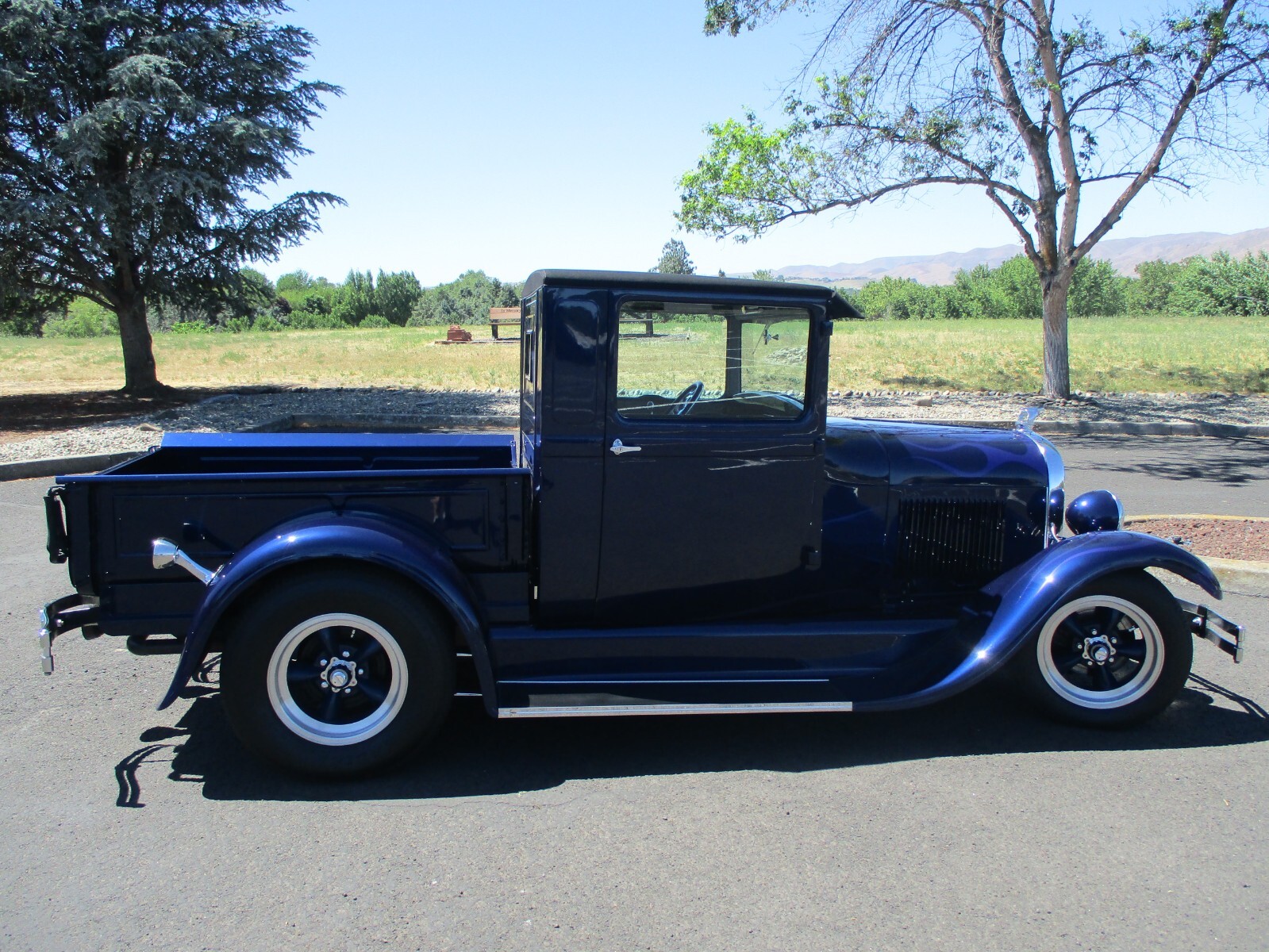 Ford-Model-A-1929-Colsed-cab-pickup-29