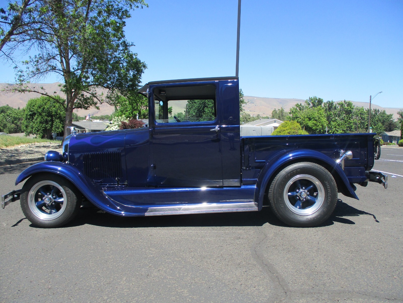 Ford-Model-A-1929-Colsed-cab-pickup-6