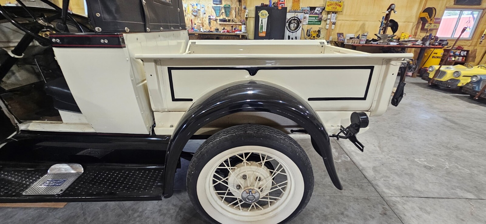 Ford-Model-A-1929-Pickup-Truck-10