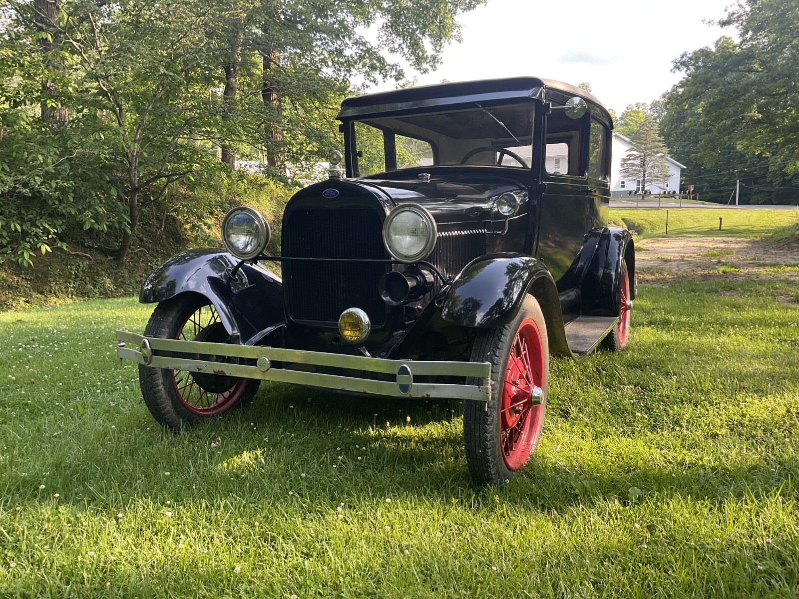 Ford-Model-A-1929-Sedan-1