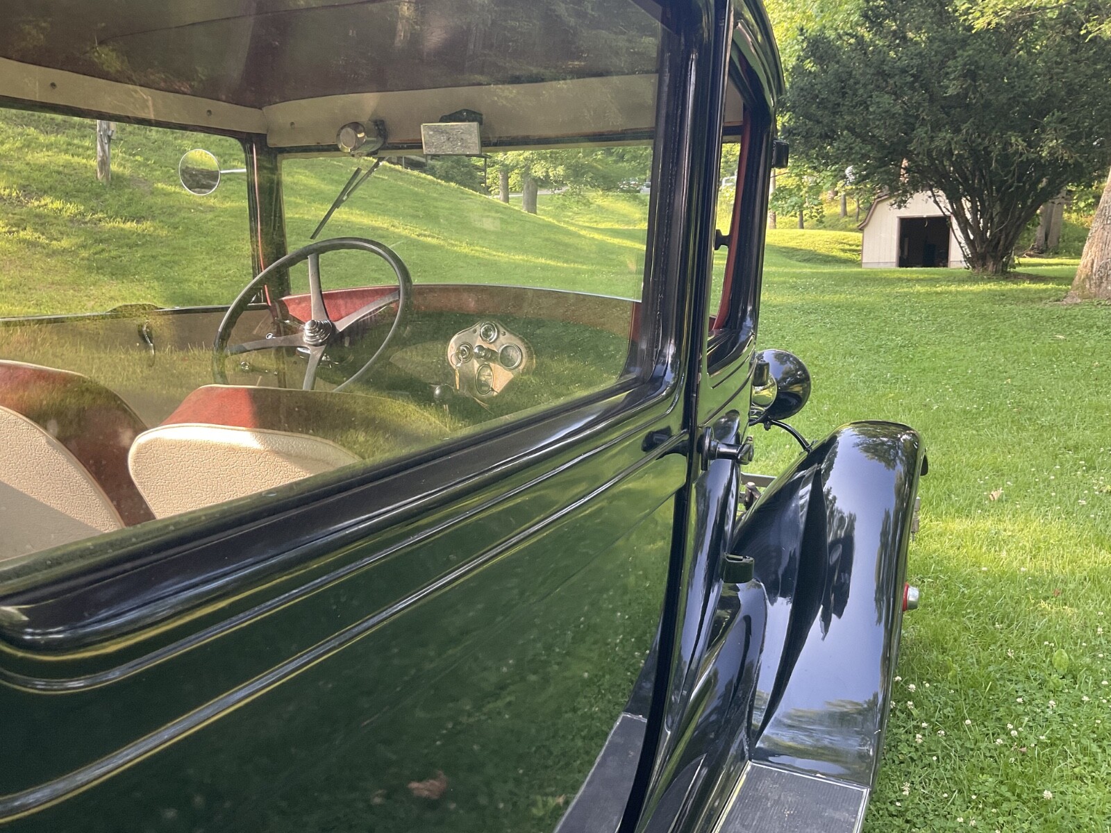 Ford-Model-A-1929-Sedan-11