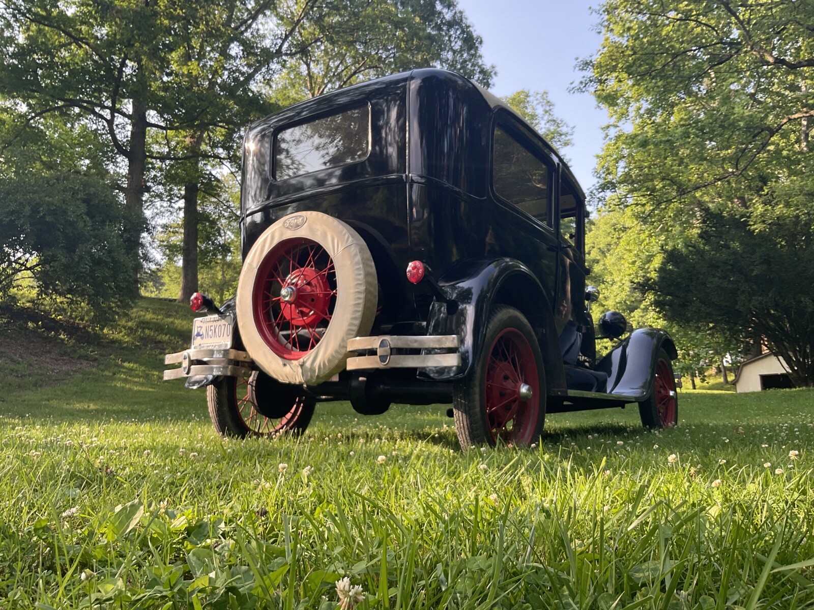 Ford-Model-A-1929-Sedan-12