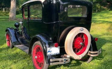 Ford-Model-A-1929-Sedan-13