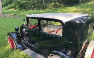 Ford-Model-A-1929-Sedan-14
