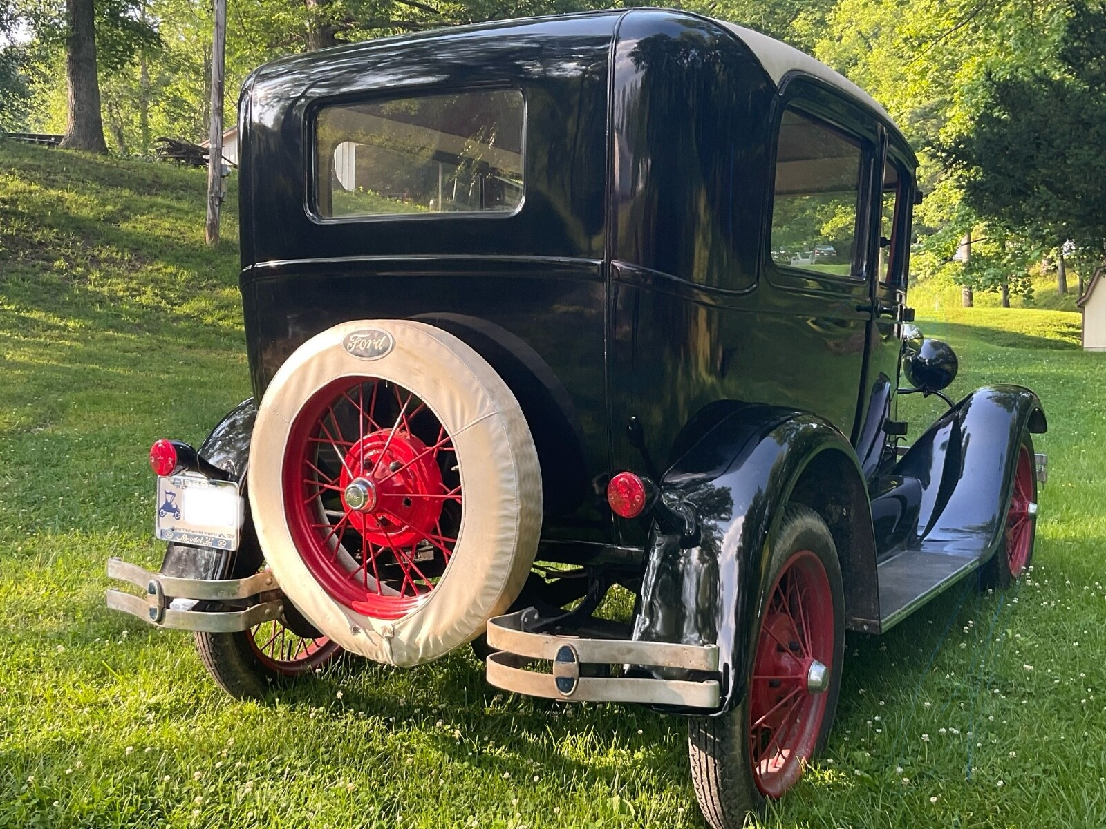 Ford-Model-A-1929-Sedan-16