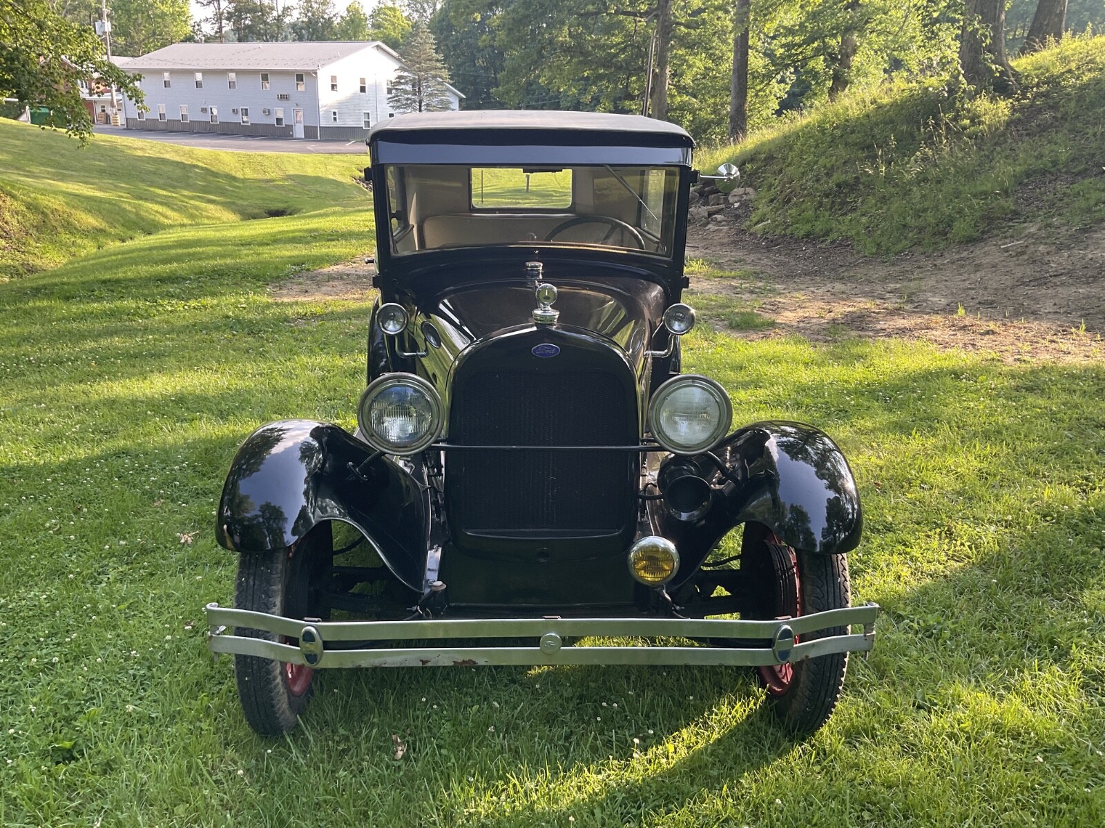 Ford-Model-A-1929-Sedan-19