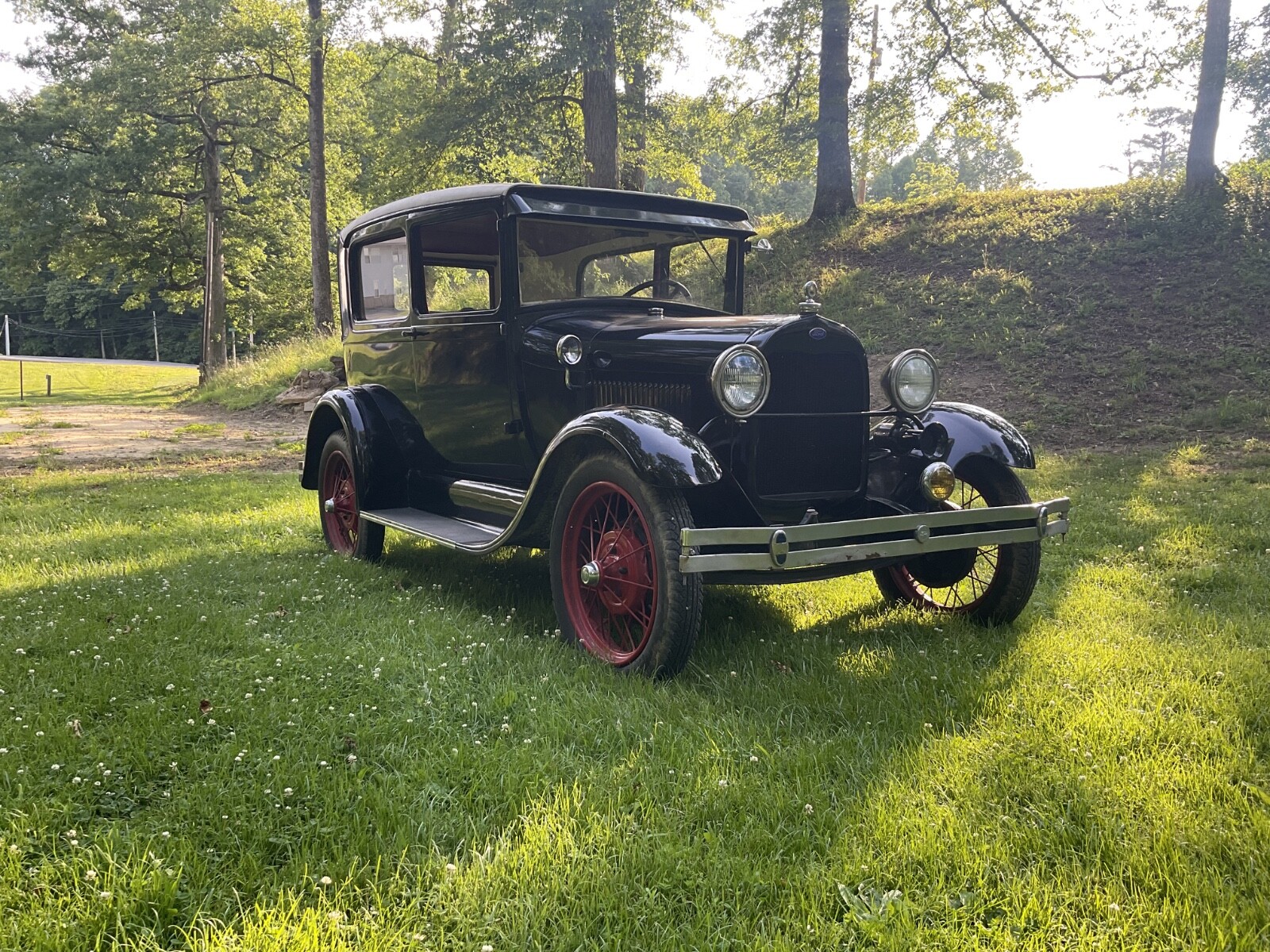 Ford-Model-A-1929-Sedan-3