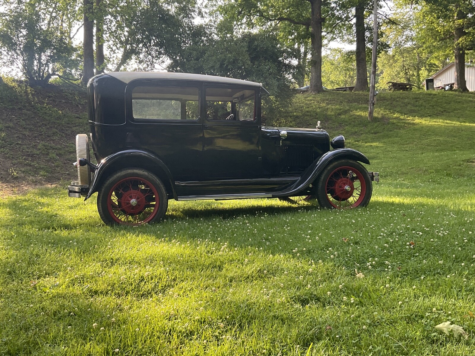 Ford-Model-A-1929-Sedan-4