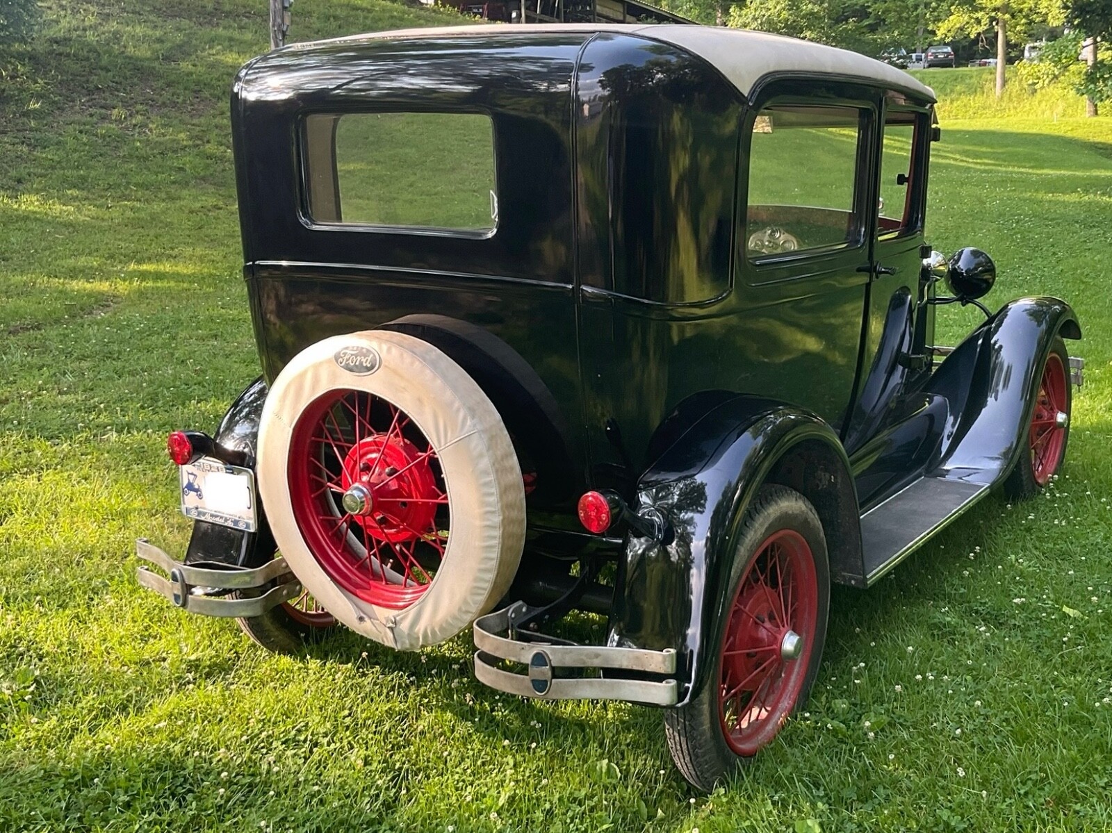 Ford-Model-A-1929-Sedan-5