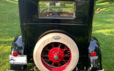 Ford-Model-A-1929-Sedan-6