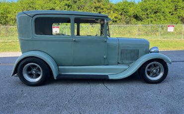 Ford-Model-A-1929-sedan-12
