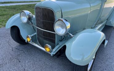 Ford-Model-A-1929-sedan-15