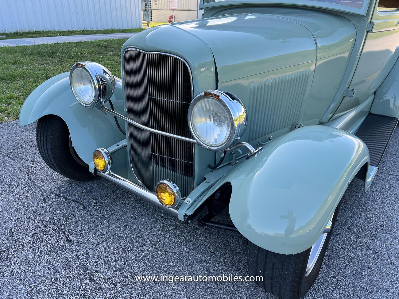 Ford-Model-A-1929-sedan-15