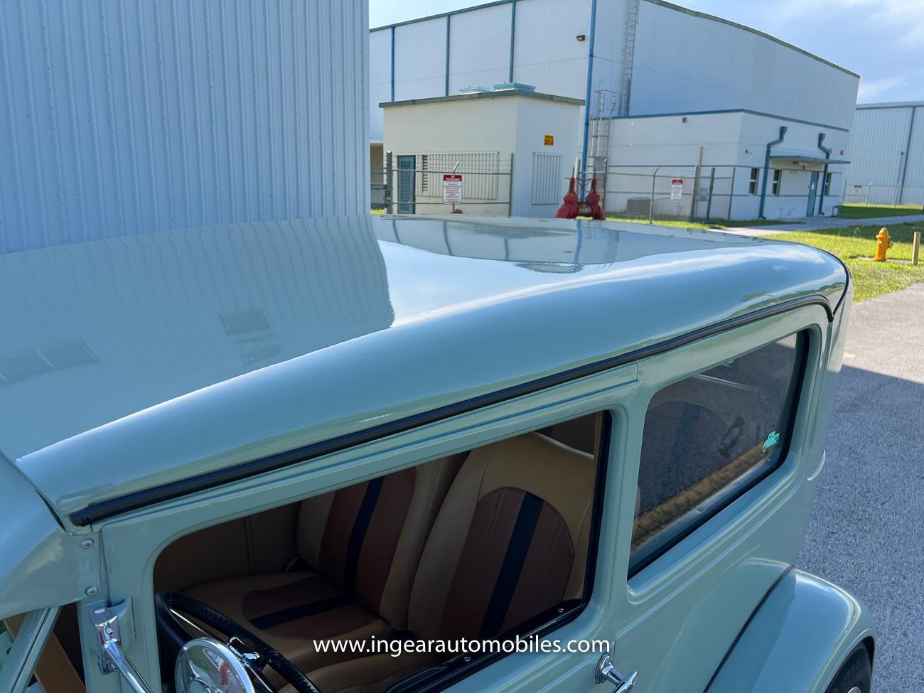 Ford-Model-A-1929-sedan-22