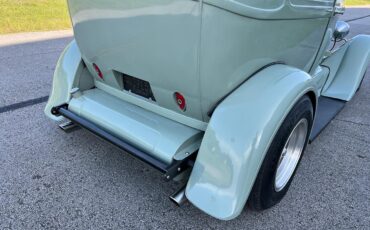 Ford-Model-A-1929-sedan-31