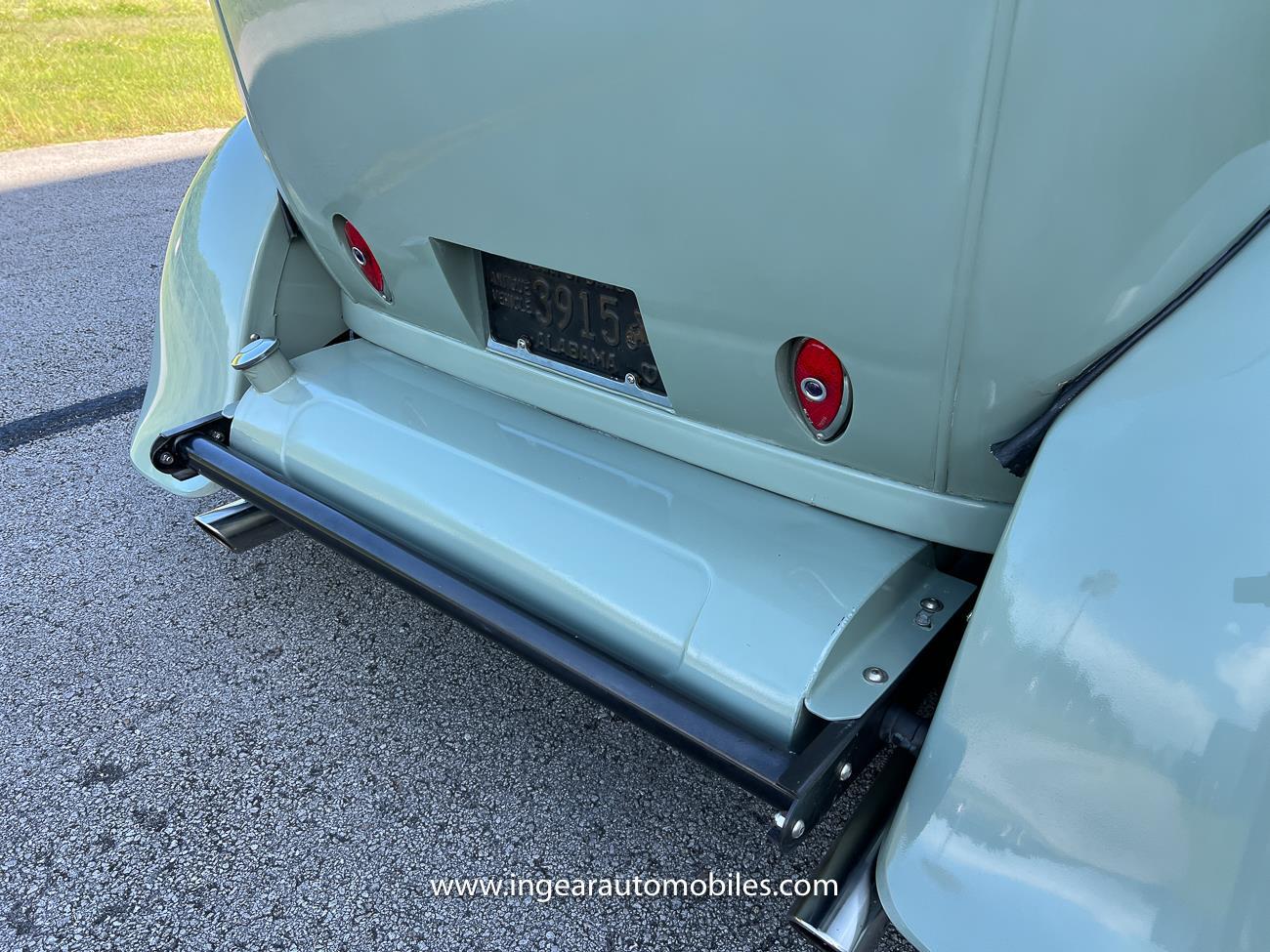 Ford-Model-A-1929-sedan-32
