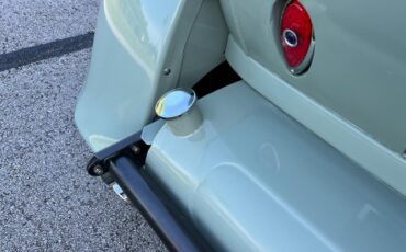 Ford-Model-A-1929-sedan-33