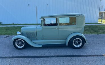 Ford-Model-A-1929-sedan-9