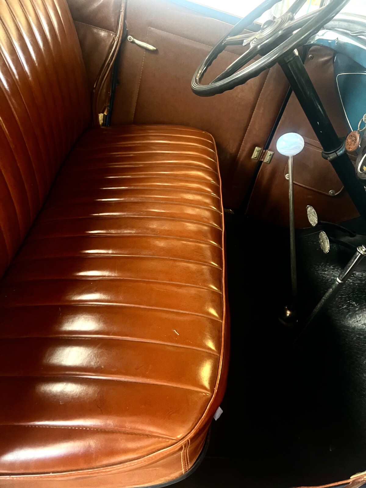 Ford-Model-A-1930-Convertible-12