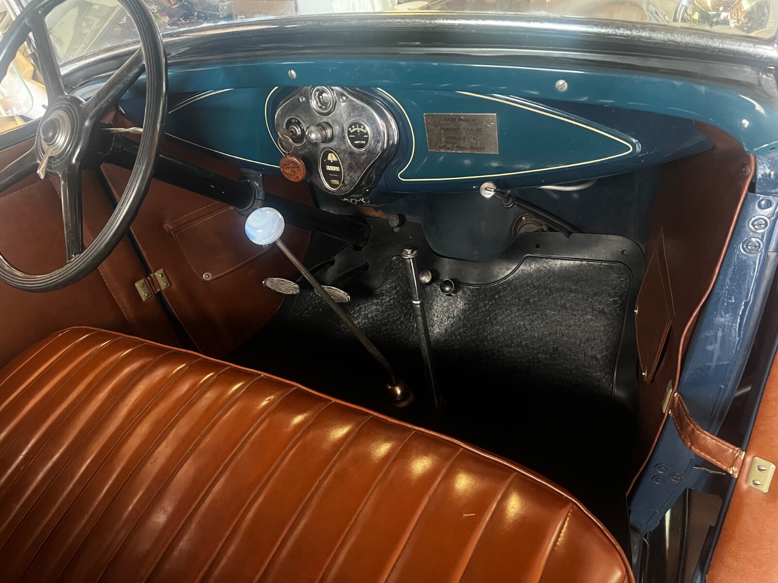 Ford-Model-A-1930-Convertible-15