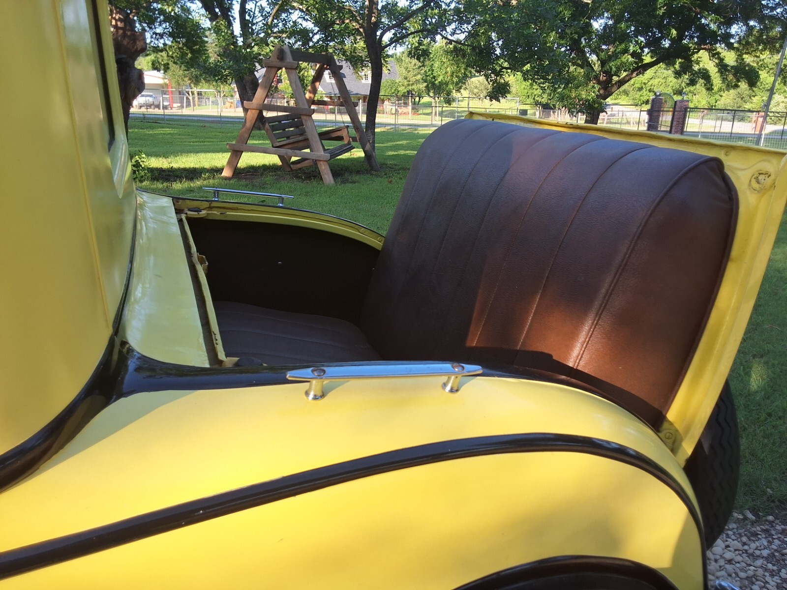 Ford-Model-A-1930-Coupe-5