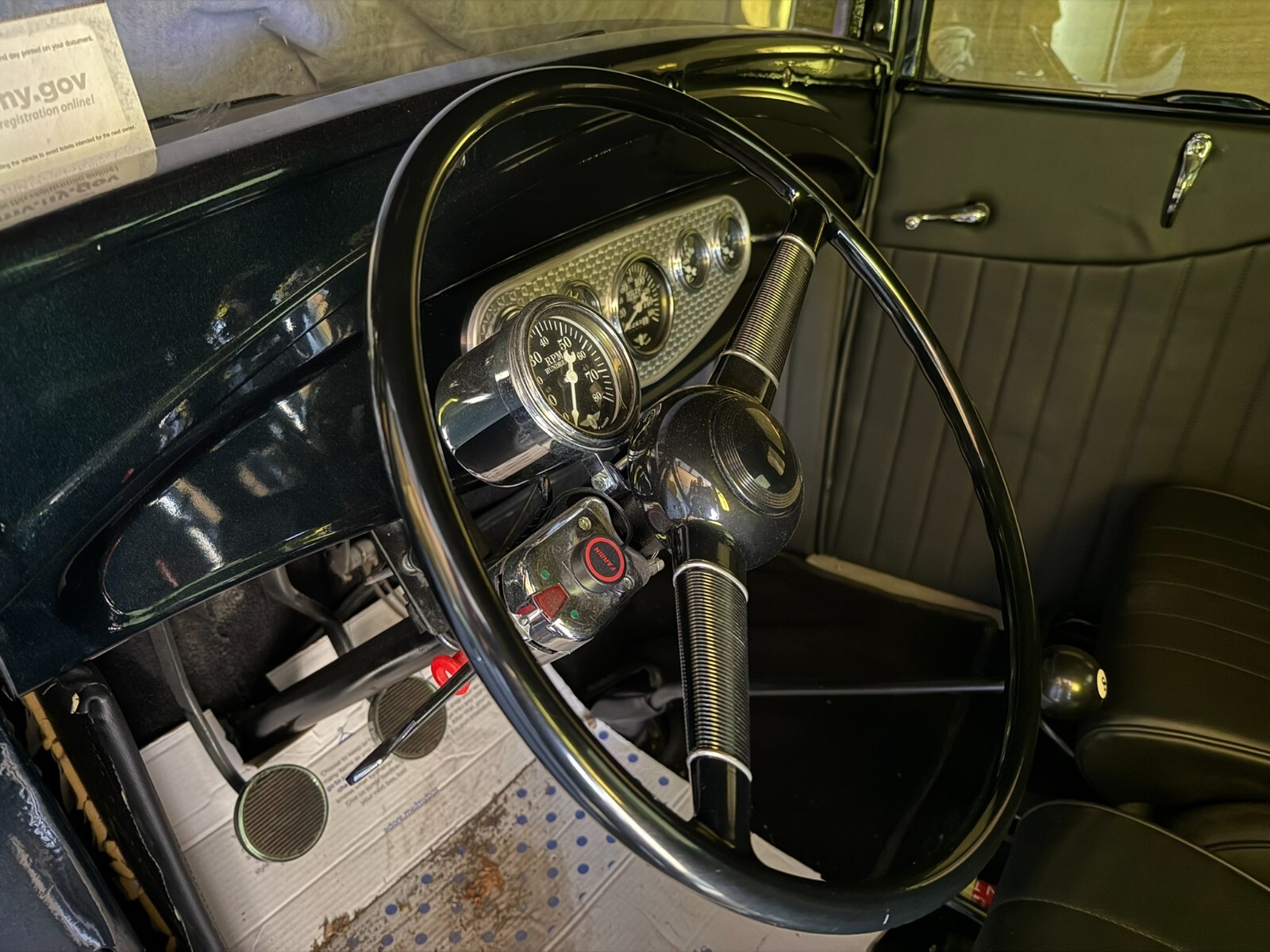Ford-Model-A-1930-Coupe-5