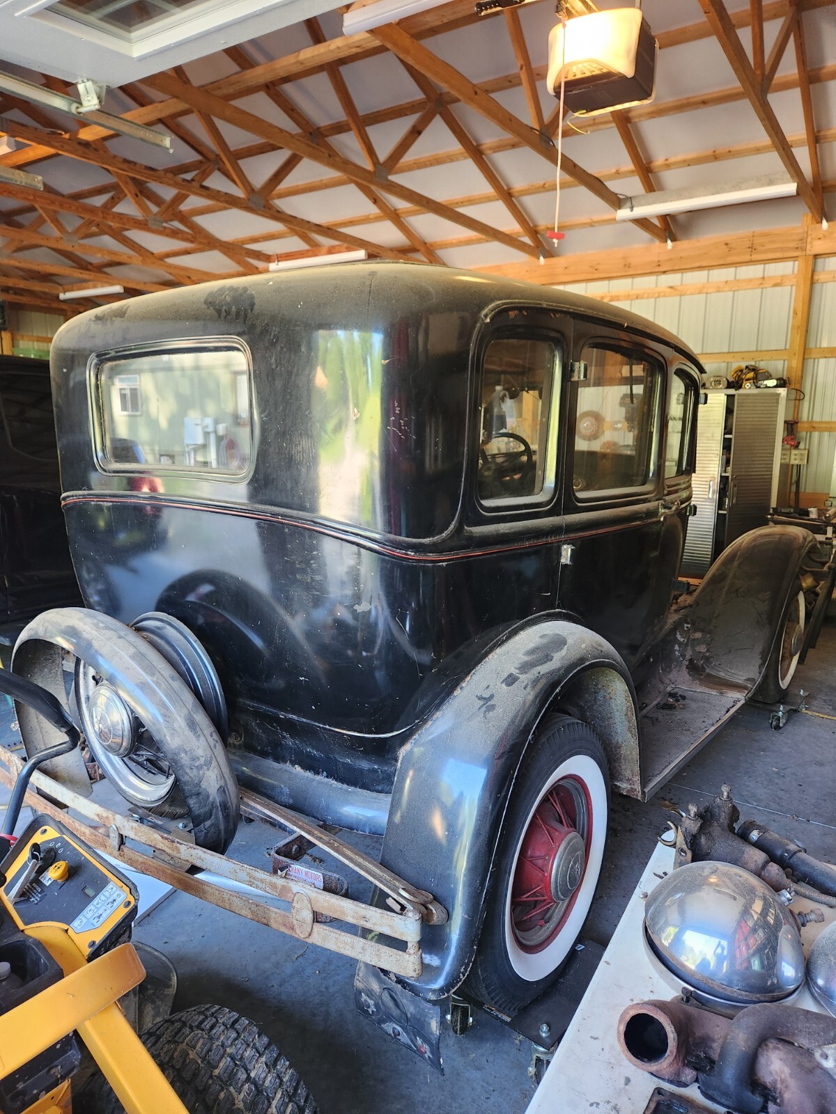 Ford-Model-A-1930-Sedan-10