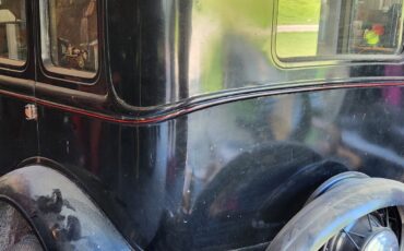 Ford-Model-A-1930-Sedan-11