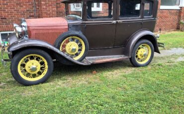Ford-Model-A-1930-Sedan