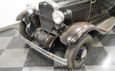 Ford-Model-A-1931-Sedan-18