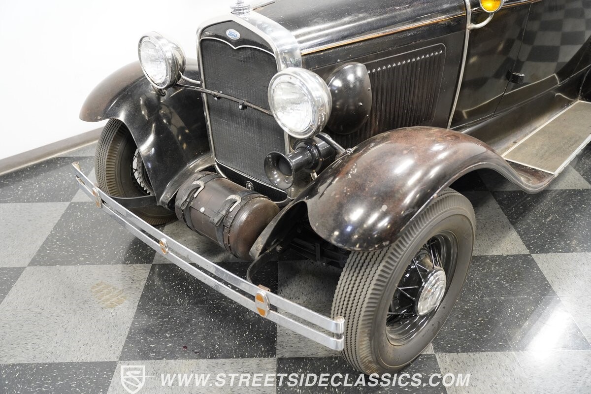 Ford-Model-A-1931-Sedan-18