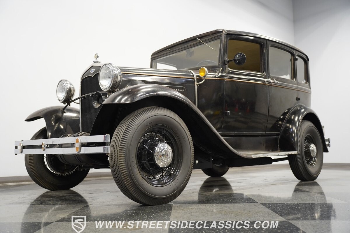 Ford-Model-A-1931-Sedan-19