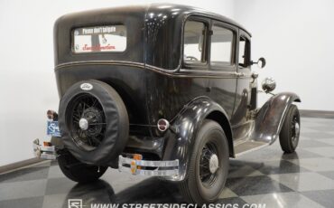 Ford-Model-A-1931-Sedan-23