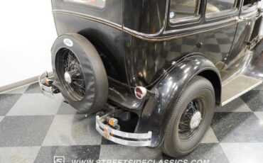 Ford-Model-A-1931-Sedan-24
