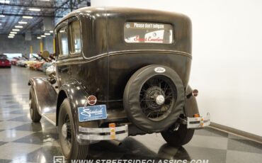 Ford-Model-A-1931-Sedan-8